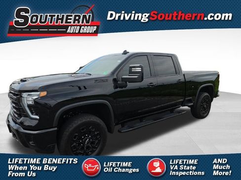 Used 2024 Chevrolet Silverado 2500 LTZ w/ LTZ Plus Package AWD/4WD image 1