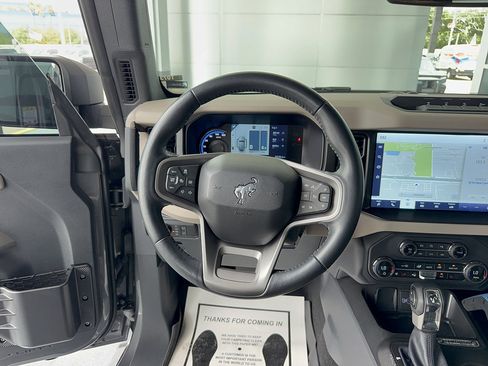Certified 2023 Ford Bronco Wildtrak AWD/4WD image 34