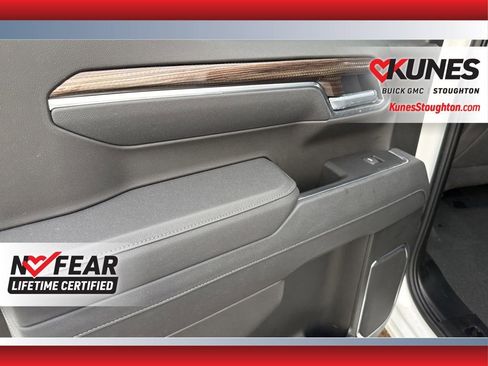 Used 2025 Chevrolet Silverado 1500 LT image 33