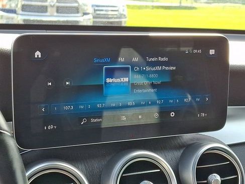 Used 2020 Mercedes-Benz GLC 300 4MATIC image 19