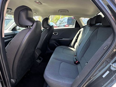 Used 2025 Kia K4 FWD image 24