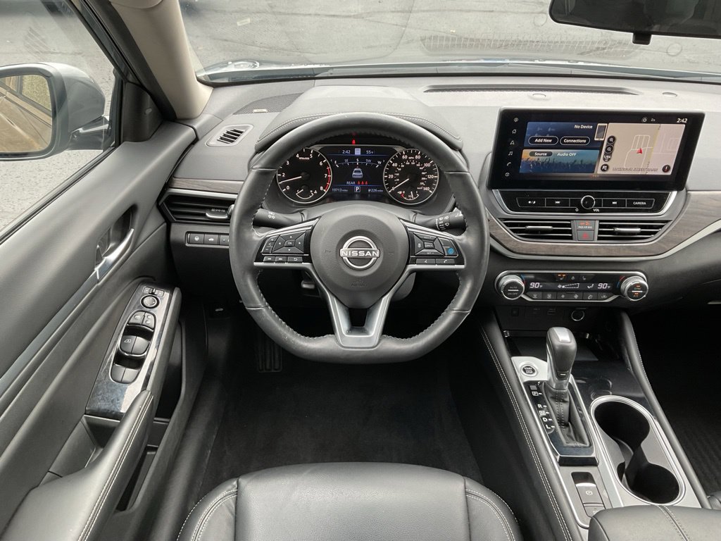 Used 2024 Nissan Altima 2.5 SL AWD/4WD image 16
