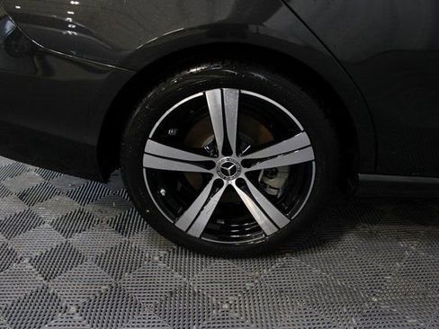 New 2025 Mercedes-Benz C 300 4MATIC Sedan image 9