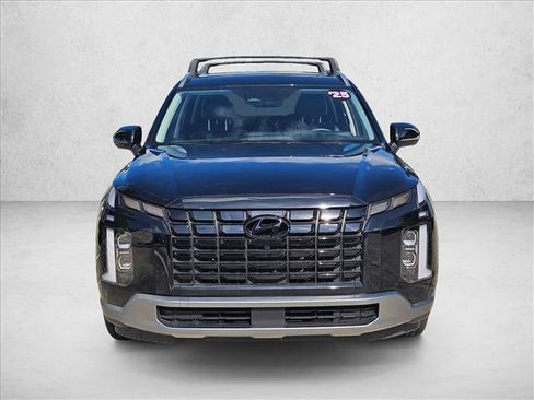 Used 2025 Hyundai Palisade SEL FWD image 2