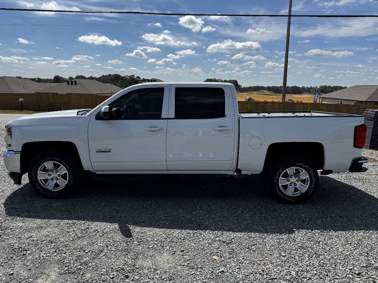 Used 2018 Chevrolet Silverado 1500 LT w/ Texas Edition RWD image 10