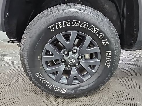 Used 2023 Toyota Tacoma TRD Off-Road image 40