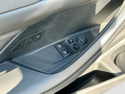 Used 2021 BMW 440i xDrive Coupe w/ Premium Package image 18