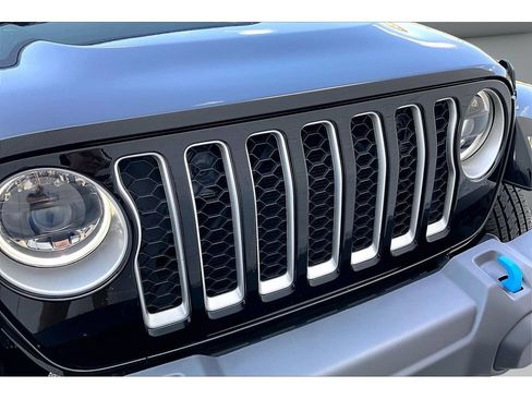 Used 2023 Jeep Wrangler Unlimited Sahara w/ Cold Weather Group AWD/4WD image 54