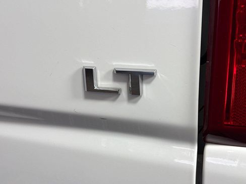 Used 2025 Chevrolet Silverado 2500 LT w/ Convenience Package AWD/4WD image 15
