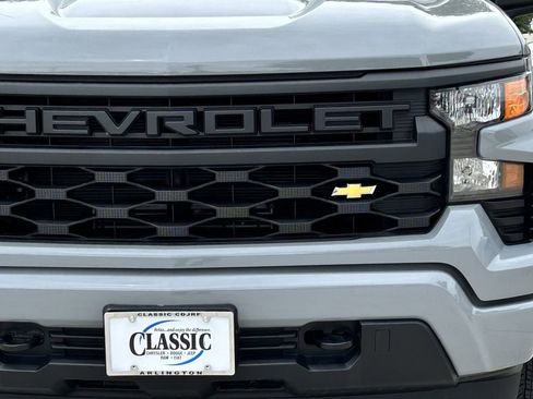 Used 2024 Chevrolet Silverado 1500 Custom image 10