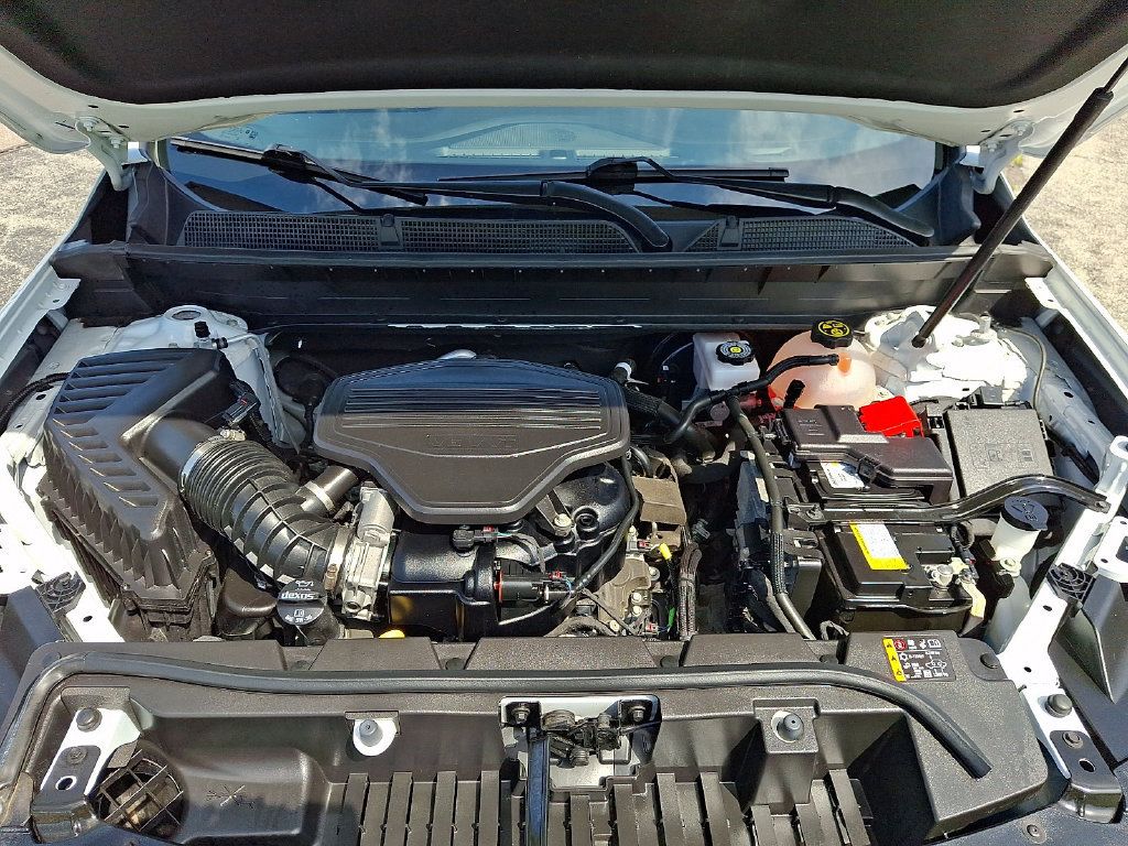 Used 2023 GMC Acadia AT4 AWD/4WD image 29