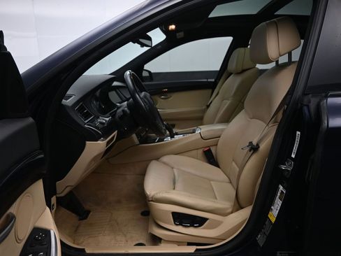 Used 2013 BMW 535i Gran Turismo xDrive image 20