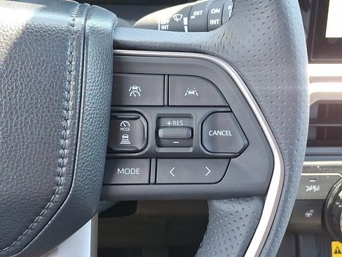 New 2026 Toyota 4Runner TRD Off-Road Premium AWD/4WD image 18