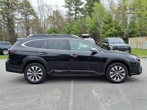 Used 2023 Subaru Outback Touring XT AWD/4WD image 4