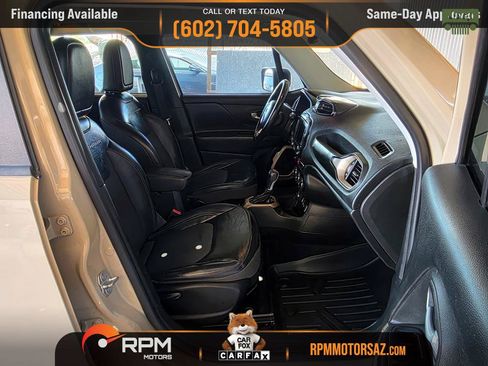 Used 2017 Jeep Renegade Trailhawk AWD/4WD image 12