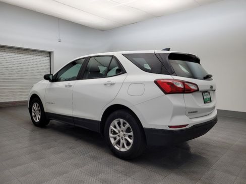 Used 2020 Chevrolet Equinox LS image 3