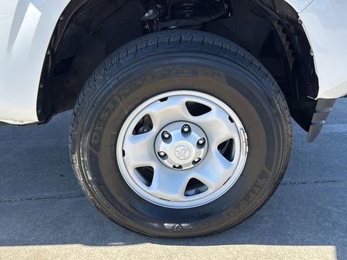 Used 2023 Toyota Tacoma SR image 34