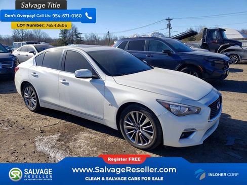 Used 2018 INFINITI Q50 Luxe w/ Essential Package (3.0T Luxe) AWD/4WD image 5