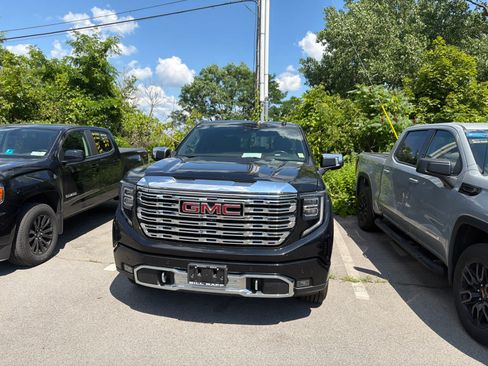Used 2022 GMC Sierra 1500 Denali AWD/4WD image 8