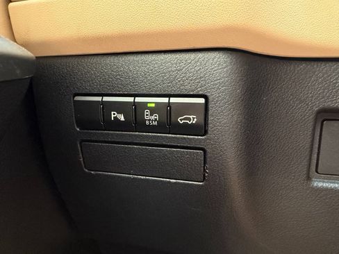 Used 2015 Lexus NX 200t FWD w/ Premium Package image 33