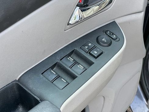 Used 2015 Honda Odyssey EX-L image 17