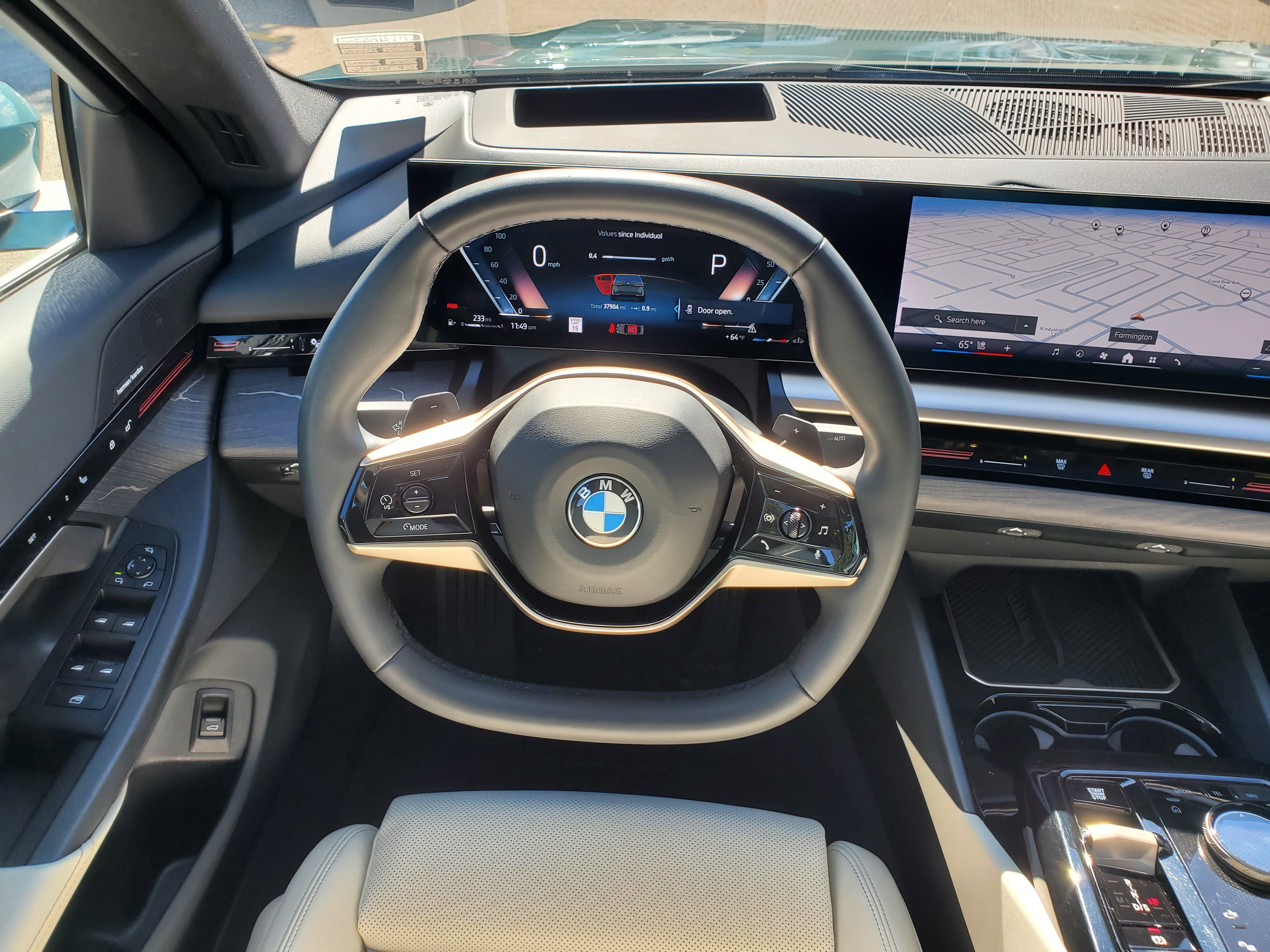 Certified 2024 BMW 530i xDrive w/ Premium Package AWD/4WD image 28
