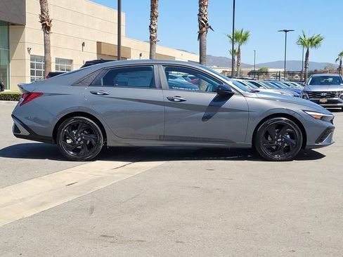 New 2026 Hyundai Elantra SEL Sport FWD image 30