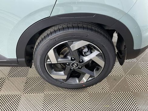 New 2026 Hyundai Venue SEL FWD image 18