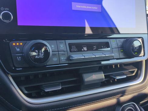 Used 2025 Toyota Grand Highlander FWD image 23