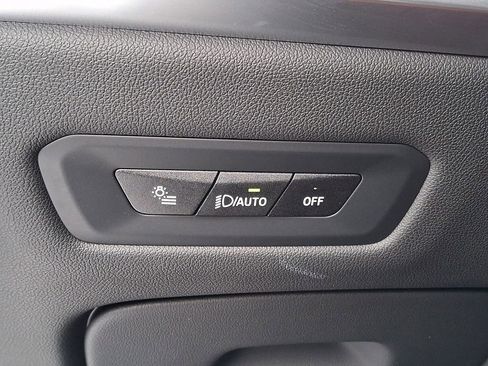 Used 2025 BMW X6 M60i image 18