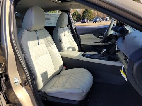 New 2026 Nissan Sentra SL w/ Floor Mat Package FWD image 12