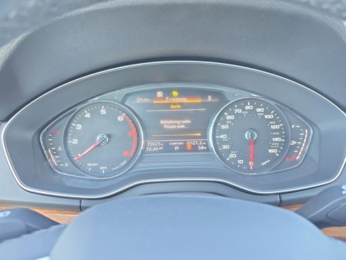 Used 2022 Audi Q5 2.0T Premium w/ Convenience Package image 17