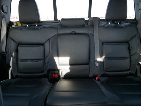 Used 2021 GMC Sierra 1500 Elevation w/ Preferred Package image 17