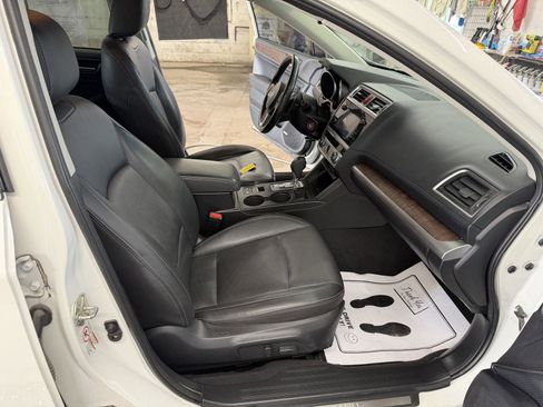 Used 2016 Subaru Outback 3.6R Limited AWD/4WD image 27