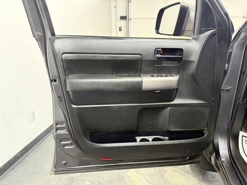 Used 2013 Toyota Tundra SR5 image 10