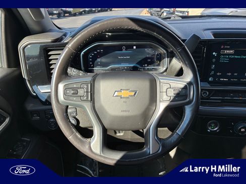 Used 2022 Chevrolet Silverado 1500 LT image 9