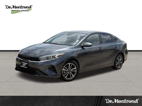 Used 2024 Kia Forte LXS w/ LXS Technology Package FWD image 1
