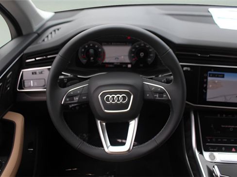 New 2025 Audi Q7 3.0T Premium Plus image 15