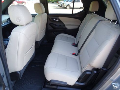 Used 2023 Chevrolet Traverse AWD LS w/ Safety Package image 33
