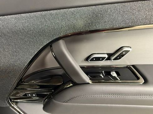 New 2025 Land Rover Range Rover Sport Dynamic SE image 35