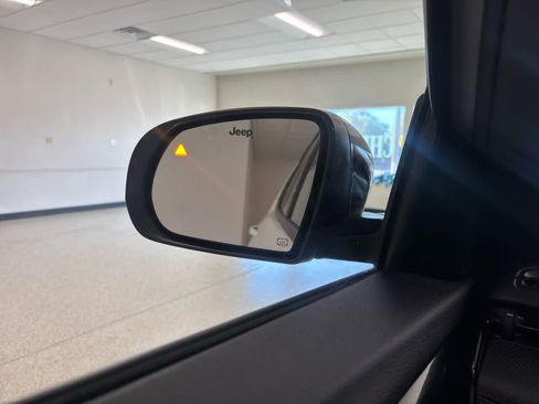 Used 2024 Jeep Compass Trailhawk w/ Trailhawk Elite Group image 20