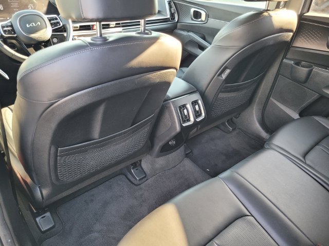 Used 2024 Kia Sorento S w/ Panoramic Sunroof Package FWD image 12