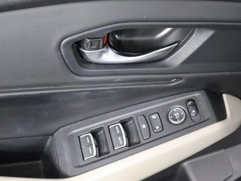Used 2025 Honda Accord SE image 19