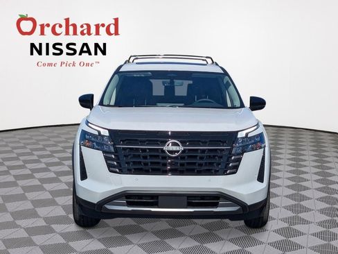 New 2026 Nissan Pathfinder SL w/ SL Premium Package AWD/4WD image 8