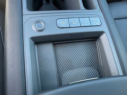 Used 2024 Kia EV9 Wind image 27