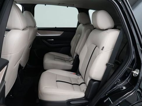 Used 2024 MAZDA CX-90 Plug-In Hybrid w/ Preferred image 10