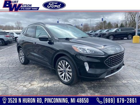 Used 2021 Ford Escape Titanium image 1
