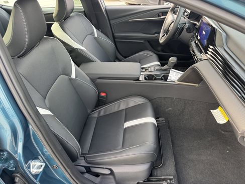 New 2026 Toyota Camry SE FWD image 8