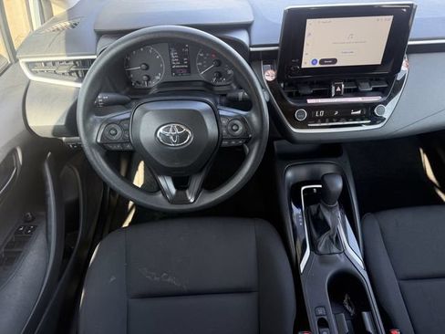 Used 2025 Toyota Corolla LE FWD image 12