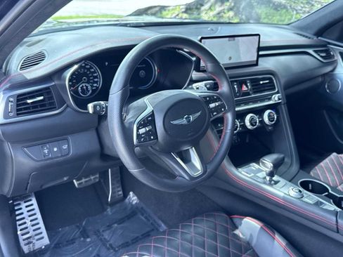 Used 2023 Genesis G70 2.0T w/ Sport Prestige Package RWD image 13